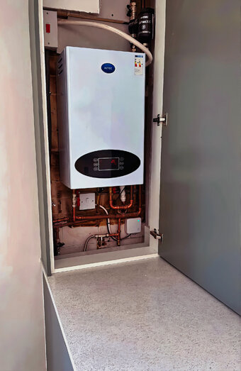 https://watermansbayhotwater.com.au/uploads/2025/06/instant-hot-water-systems-44293.jpg