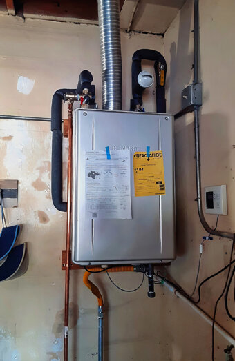 https://watermansbayhotwater.com.au/uploads/2025/06/instant-hot-water-systems-51476.jpg
